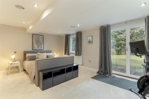 Master Bedroom - A.jpg