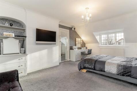 Master Bedroom - A.jpg