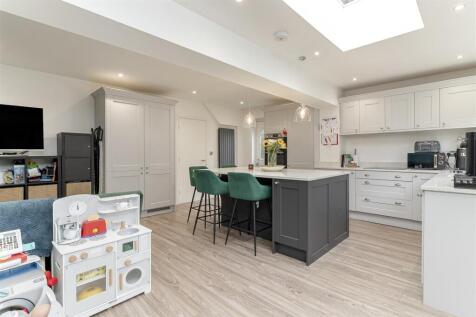 Dining Kitchen - C.jpg