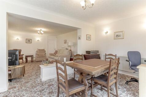 Dining Room - B.jpg