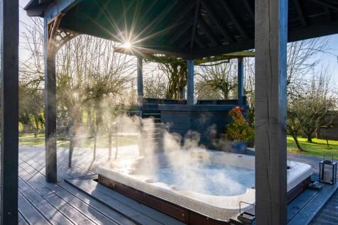 Jacuzzi