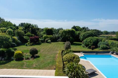 Pool &amp; Garden