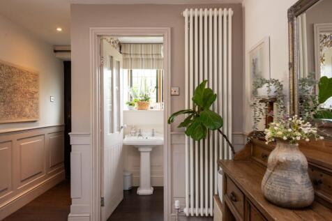 Rear Hall/Boot Room
