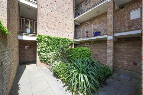 6 Colston Court 1.JPG