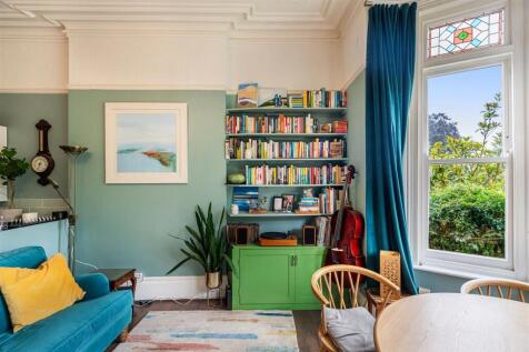 Flat 1, 46 Archfield Road10.JPG