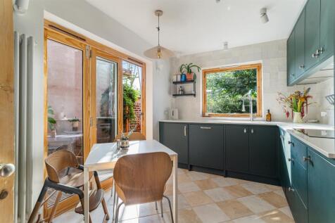 Property Image 4