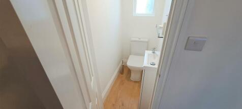 Cloake room 2 shot 2.jpg