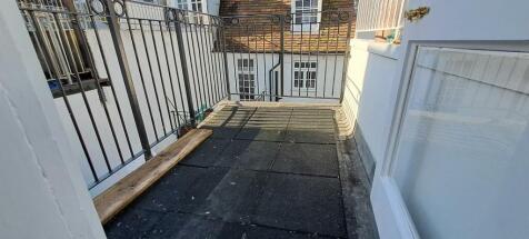 Roof terrace.jpg