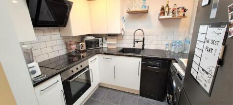 Kitchen shot 2.jpg