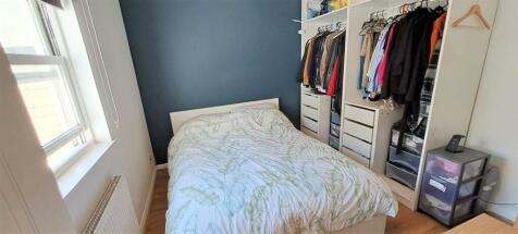 Bedroom shot 2.jpg