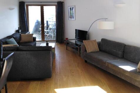 Living Room 2.jpeg