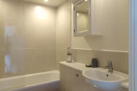 Master Bathroom.jpeg