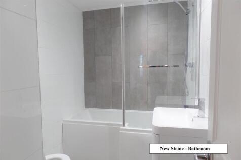 Bathroom.JPG
