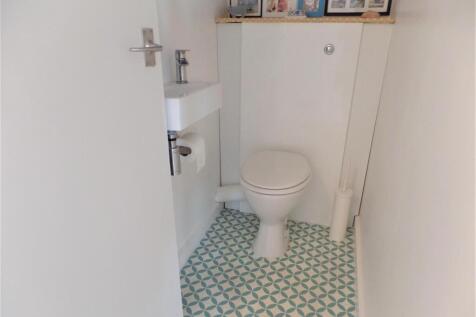 cloakroom.jpg