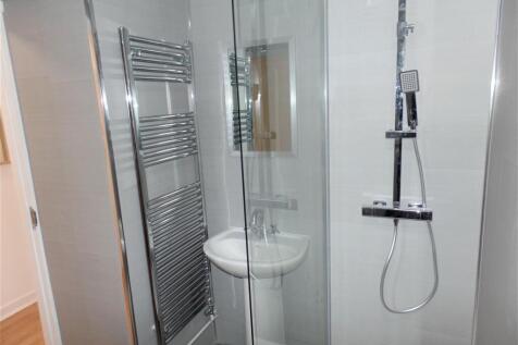 SHOWER room.jpg