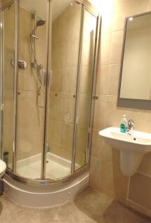 shower room en-suite.JPG
