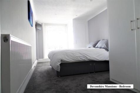 bedroom.JPG