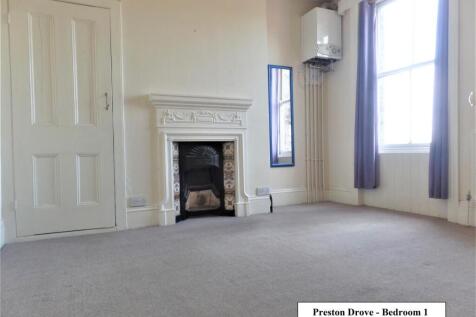 Bedroom 1.jpg