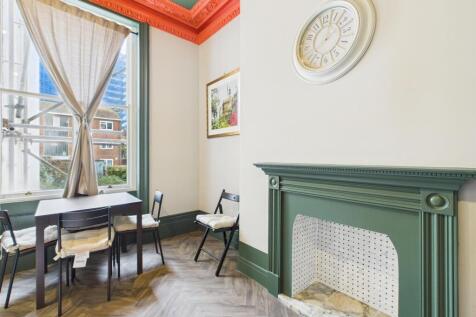 Alternate Shot Reception Room