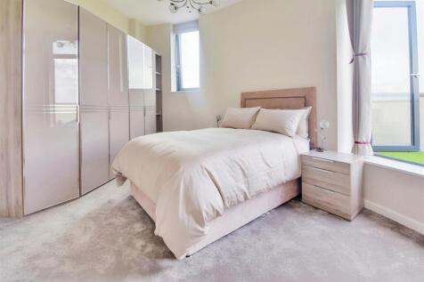 b1748591-bed1.jpg