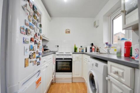 CHISWELL COURT KITCHEN.jpg