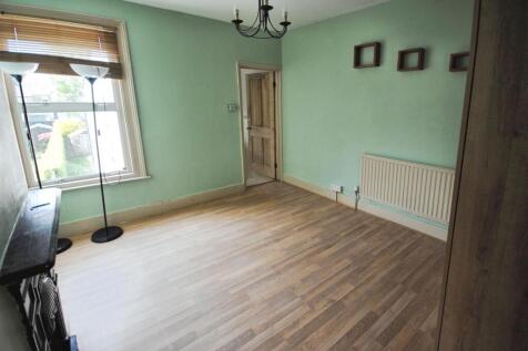 bedroom.JPG