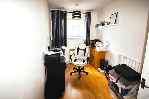 bedroom3.JPG