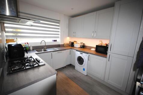 Kitchen NN.JPG