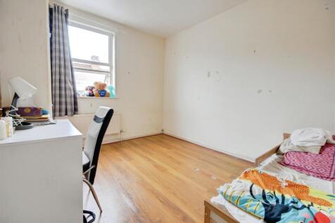 BEDROOM2.jpg