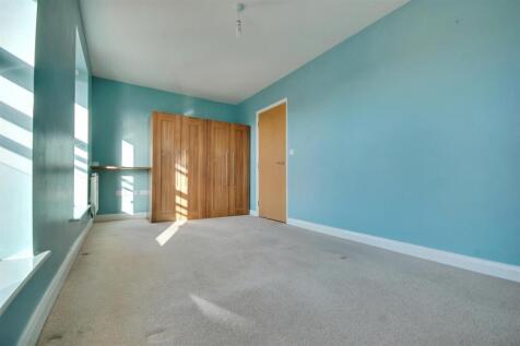 92ee2699-43 20Faraday 20Crt 20 202nd 20Bedroom 202