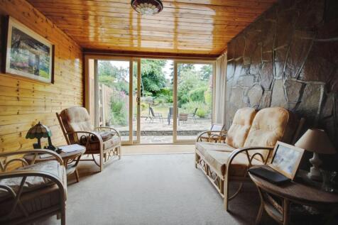 pbox-living_room-297869.jpg