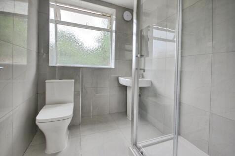 pbox-bathroom-301095.jpg