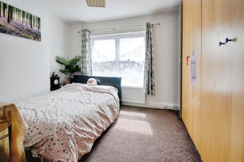 pbox-bedroom-307320.jpg