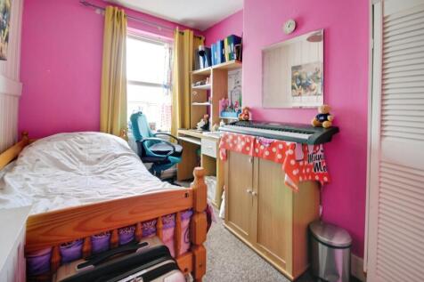 pbox-bedroom-307320.jpg