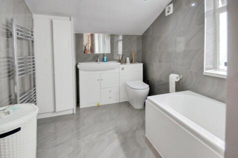 pbox-bathroom-307320.jpg