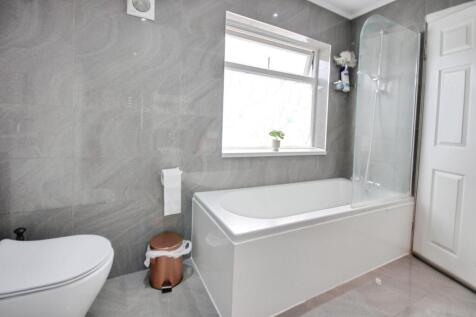 pbox-bathroom-307320.jpg