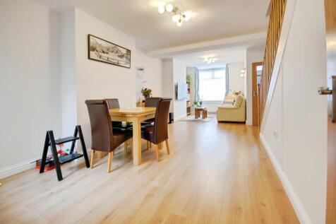 pbox-dining_room-312169.jpg