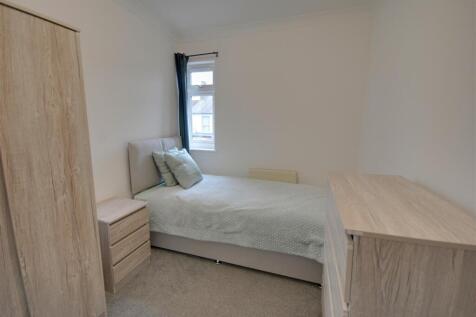Bedroom 3.jpg