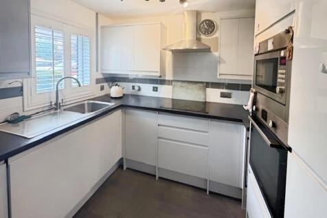 923a657e-kitchen.jpg