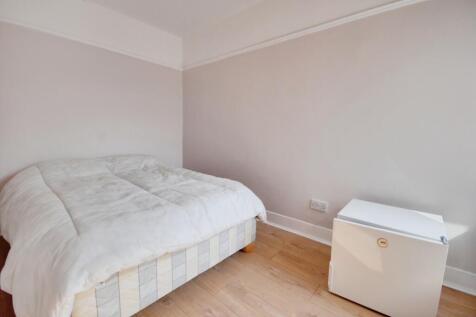 pbox-bedroom-318408.jpg