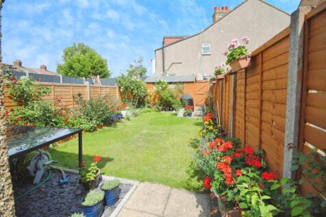pbox-garden-318771.JPG