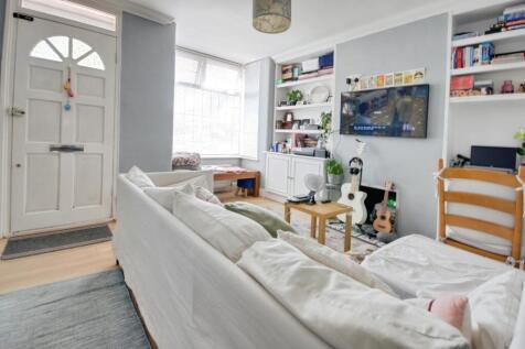 pbox-living_room-321303.jpg