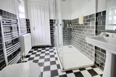 pbox-bathroom-338428.jpg