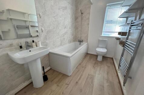Bathroom NN.jpg