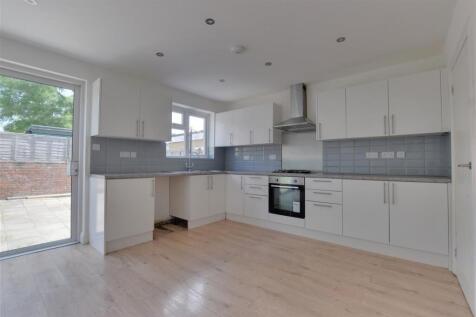 Kitchen1edit.jpg