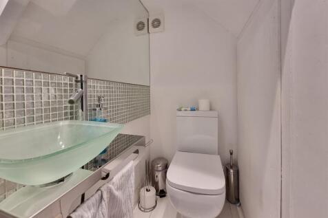 Cloakroom/WC