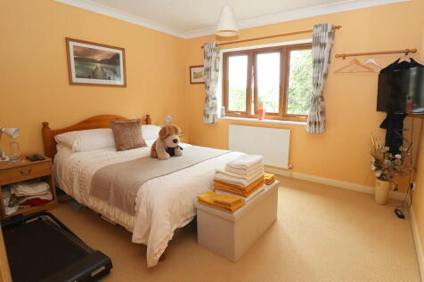 Bedroom  25-07-20...