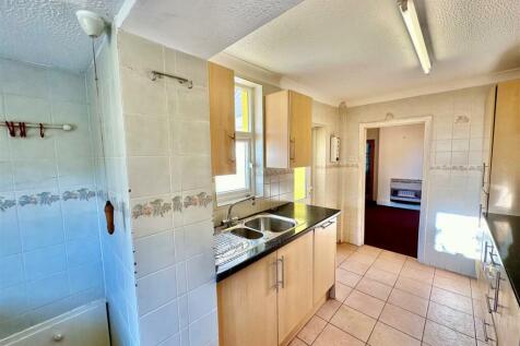 Kitchen 4