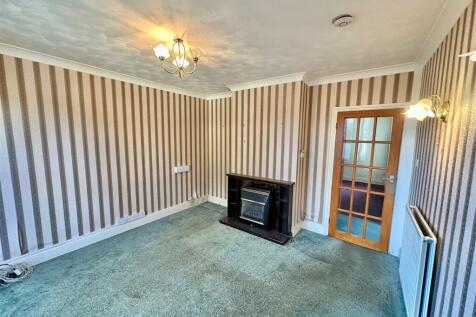 Living Room 2.jpg