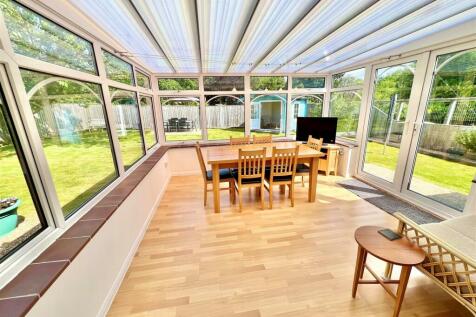 Conservatory/Dining Room